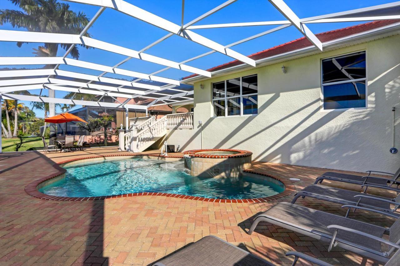 Villa Bel Air Cape Coral Exterior photo